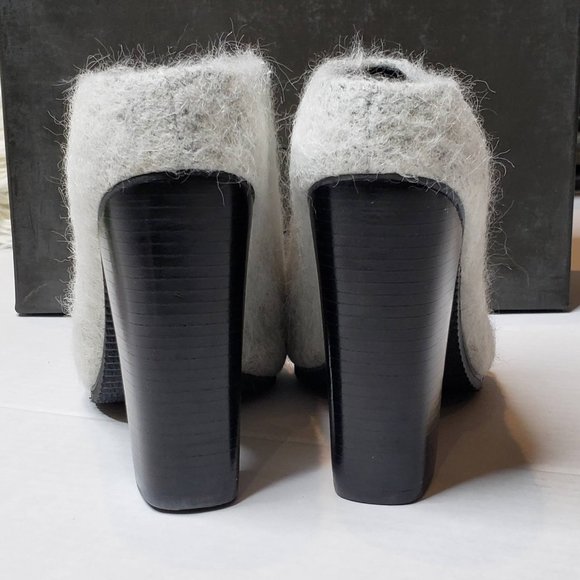 NIB Tibi Leona Mohair Ice Grey Mohair High Heel Open Toe Slides, Size 9 - Picture 8 of 13